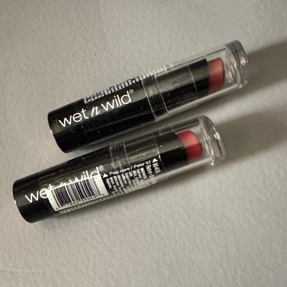 Wet n Wild MegaLast Lipstick (bundle of 2)